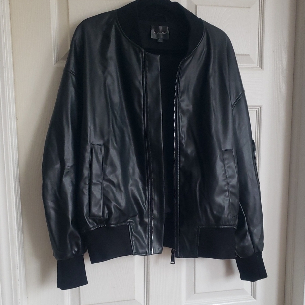 Line & Dot Black Bomber Jacket